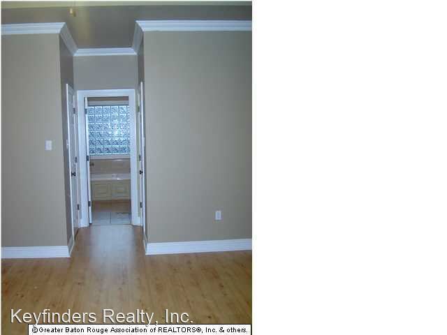 Building Photo - 4 br, 3 bath House - 8556 Glenfield Drive