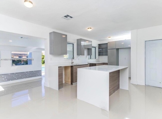 Building Photo - $3,500 18030 NW 14th Ave