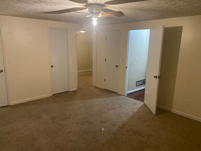 Building Photo - 2331 Wilkins Ct