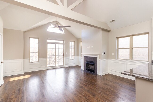 Building Photo - South Shore Stunner – 1,700 SQ FT, Master ...