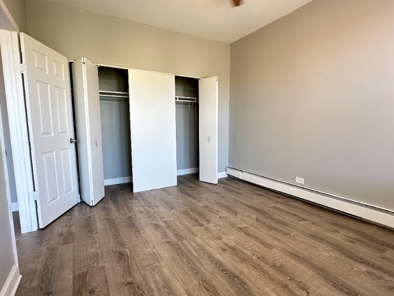 Building Photo - 5645-5657 W Washington Blvd