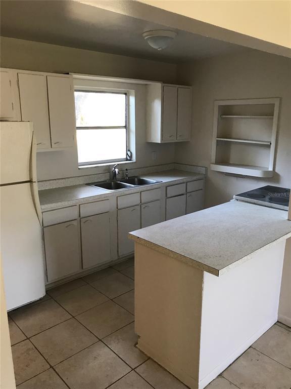 Building Photo - 1300 Fountainhead Dr
