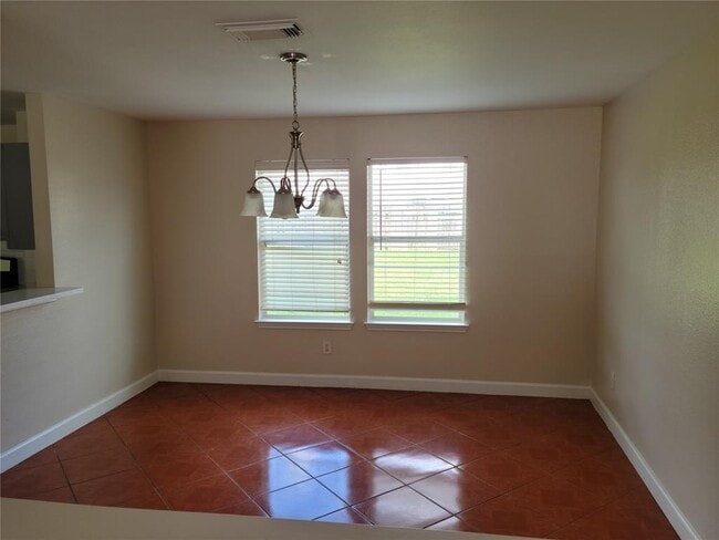 Building Photo - 7915 Summerfern Ct