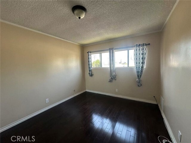 Building Photo - 9070 Huntington Dr