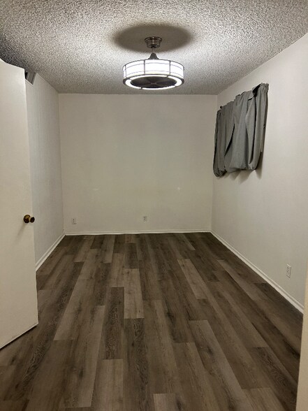 Building Photo - 224 W Palm Ave