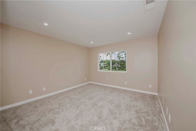 Building Photo - 5338 Chariton Ave