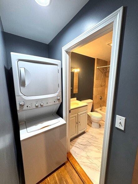 Building Photo - 37 Homer Ave