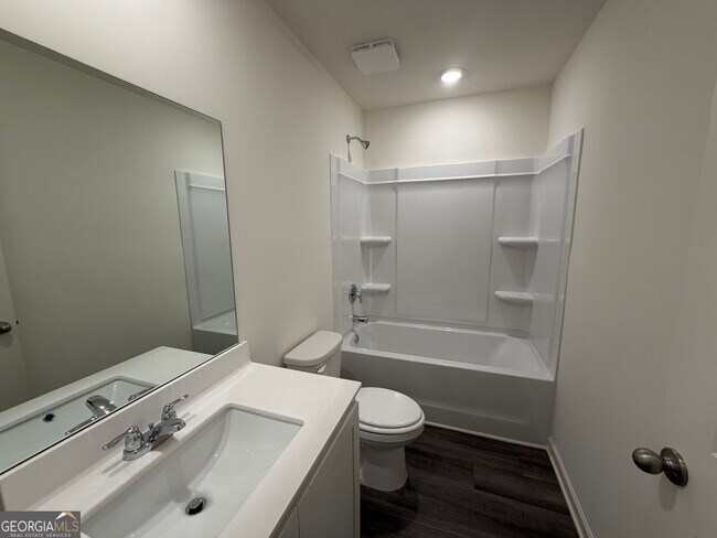 Building Photo - 1204 Fagiolo St