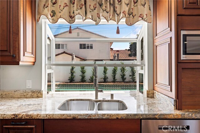 Building Photo - 9022 Niguel Cir