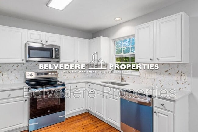 Building Photo - 14 Dunlevy Way