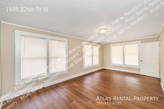 Building Photo - 1405 22nd St W