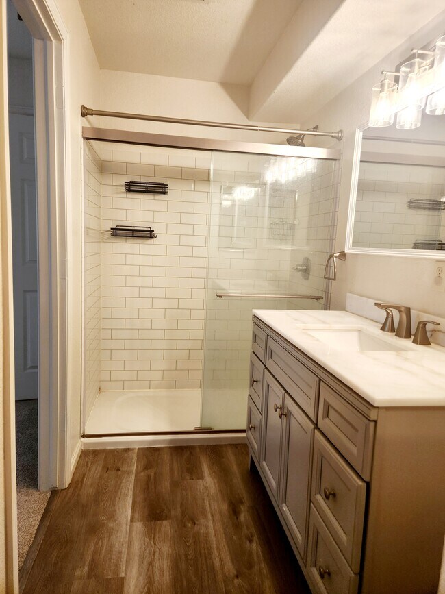 Building Photo - 9779 Mayfair St