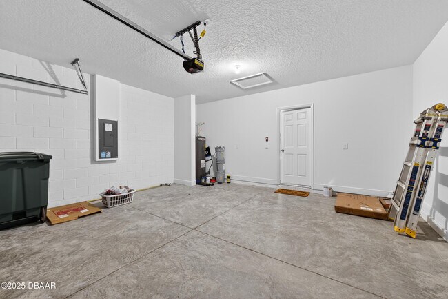 Building Photo - 284 Links Ter Blvd