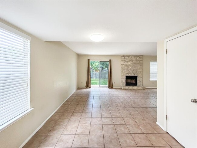 Building Photo - 12107 Tanglebriar Trail