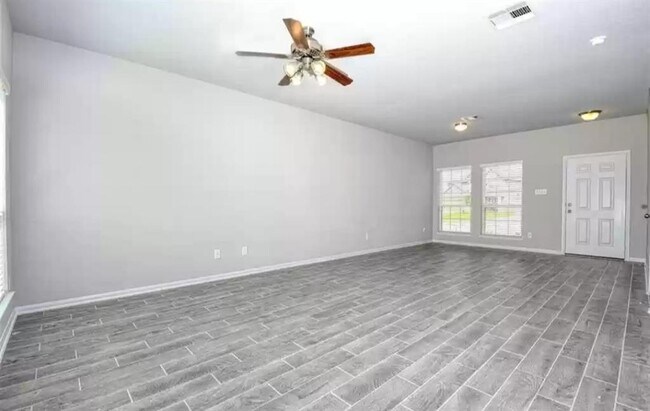 Building Photo - 29220 Enchanted Fls Cir
