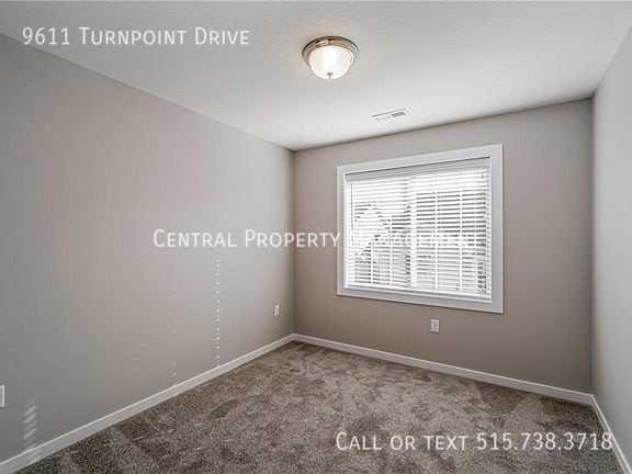 Building Photo - 9611 Turnpoint Dr