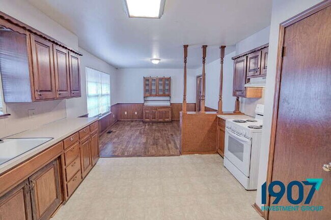 Building Photo - Spacious 2-Bedroom Home with Hardwood Flooring and Brick Fireplace in OKC!