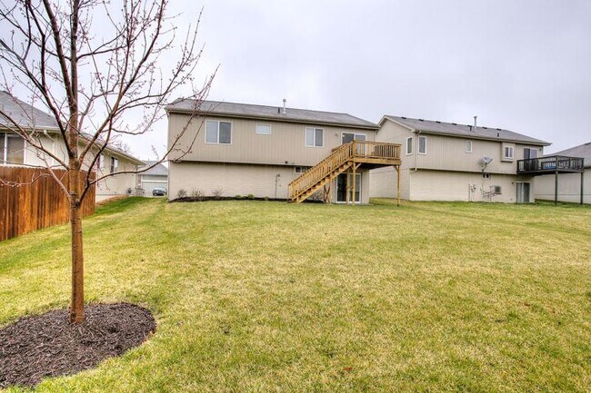 Building Photo - 4613 Springview Dr