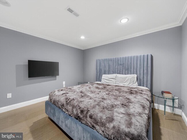 Building Photo - 11701 Winterset Terrace