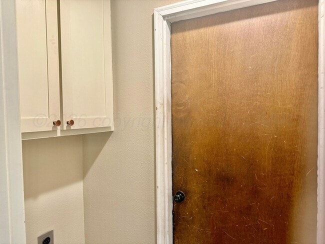 Building Photo - 34 Windy Meadow Ln