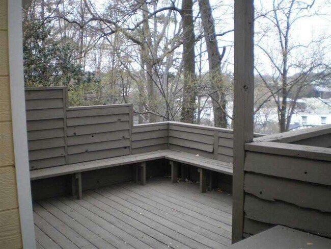 Building Photo - 395 Lofton Rd NW