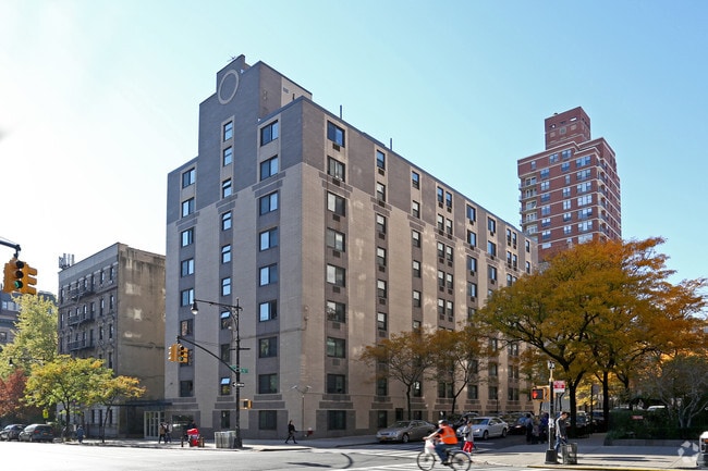 Primary Photo - Echo Apartments