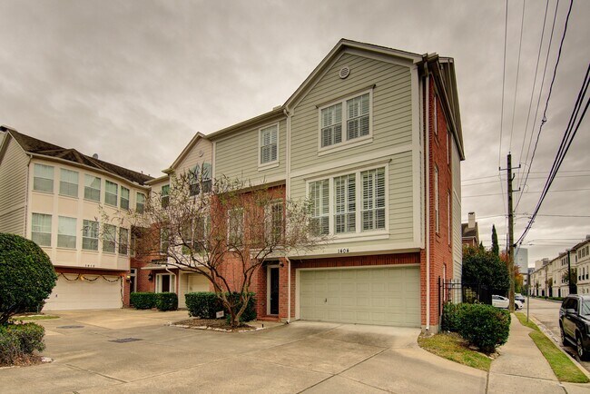 Building Photo - 1408 W Webster St