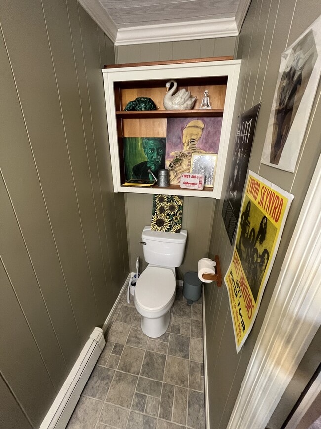 Building Photo - 4276 Division Hwy