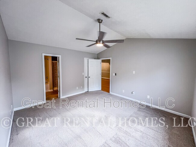 Building Photo - 26 Fairhaven Dr