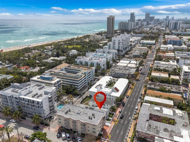 Building Photo - 7835 Harding Ave
