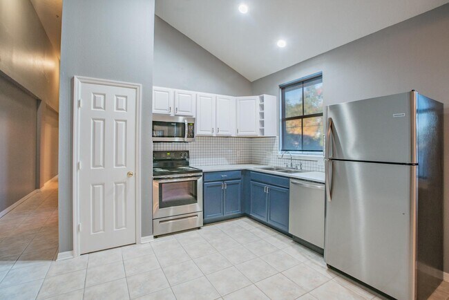 Building Photo - 1510 N 17th St