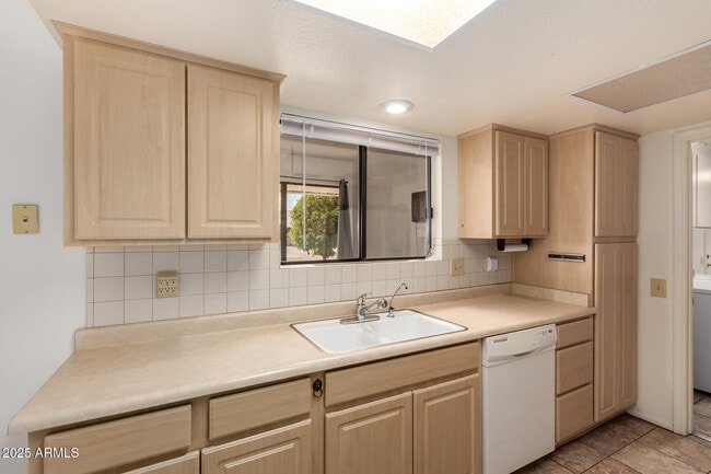 Building Photo - 12735 W Crystal Lake Dr