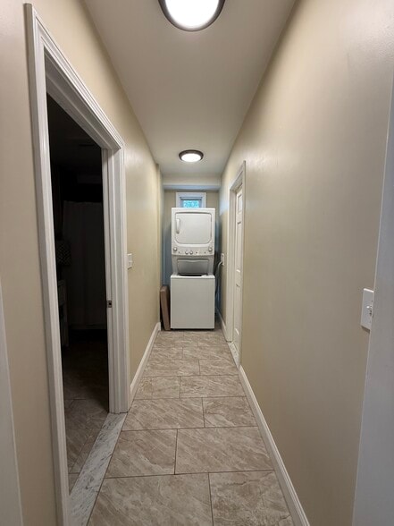 Building Photo - 5 Henshaw St