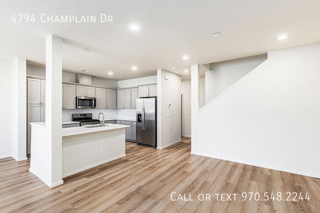 Building Photo - 4794 Champlain Dr