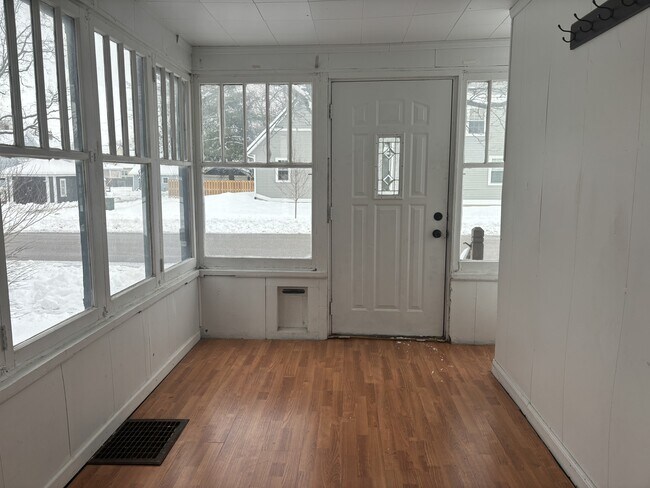 Building Photo - 426 Washington Ave