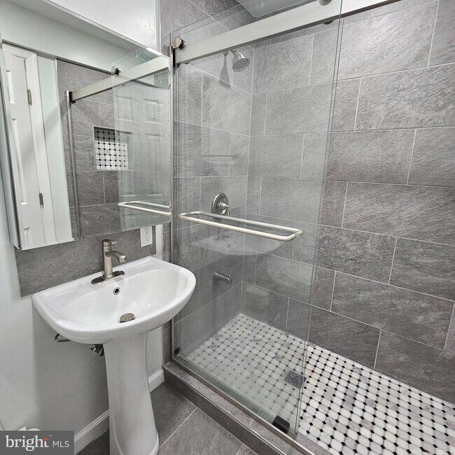 Building Photo - 7702 Tower Woods Dr