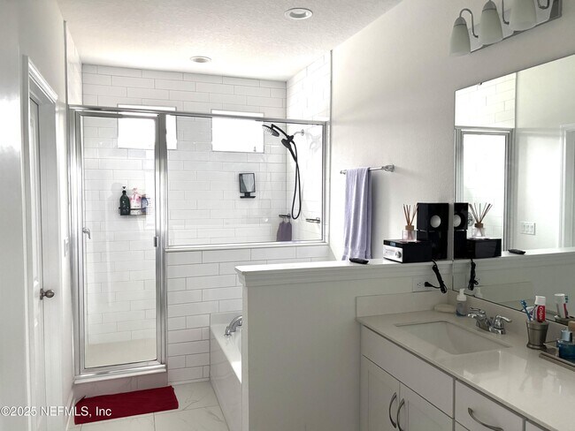Building Photo - 442 Stargaze Ln