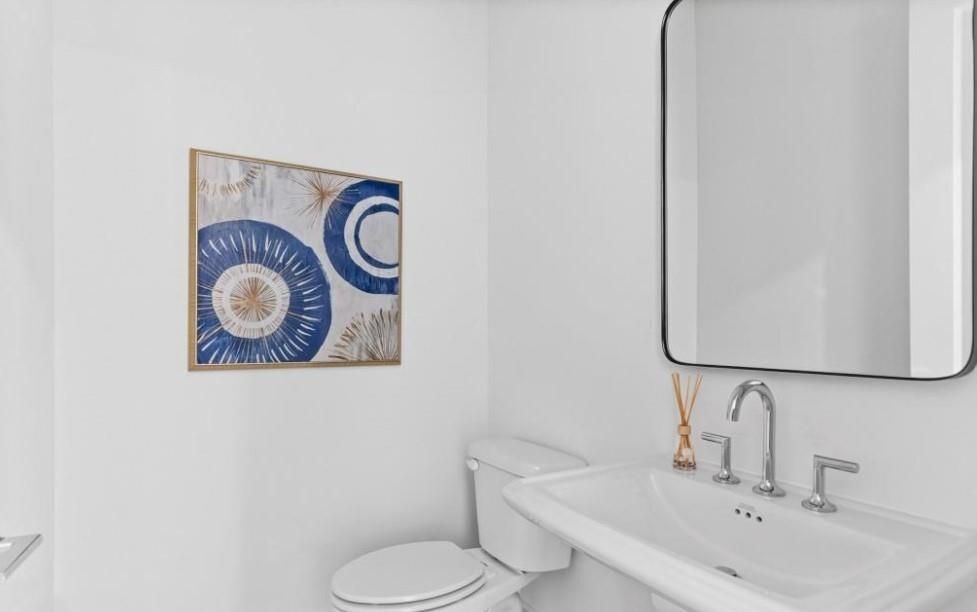 Building Photo - 3667 Peachtree Rd