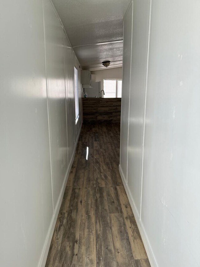 Building Photo - 5811 N Fuchsia St