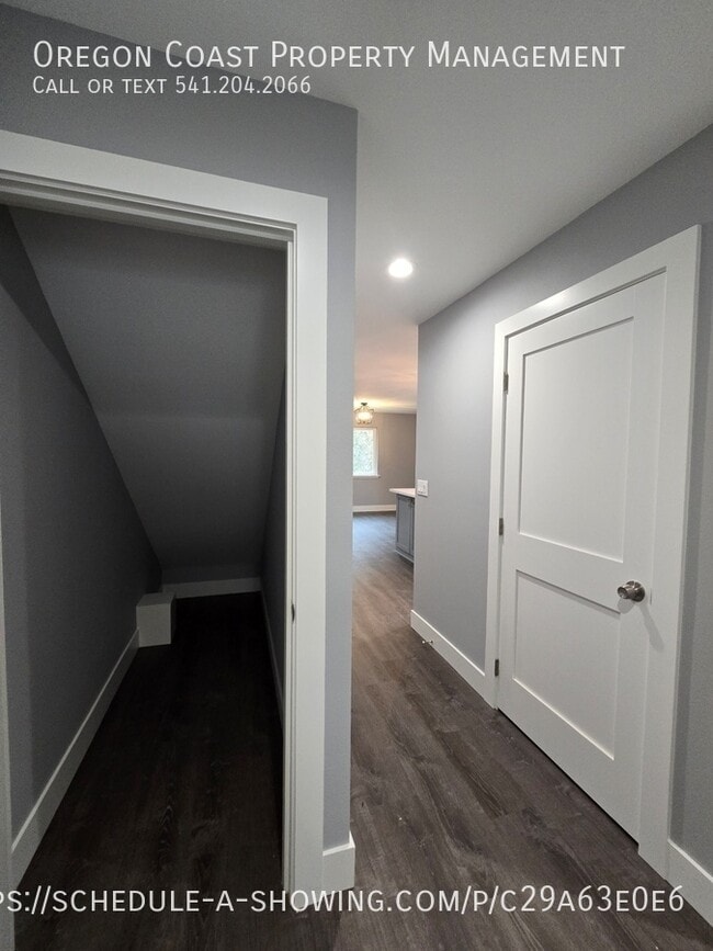 Building Photo - 4255 Sequoia Loop