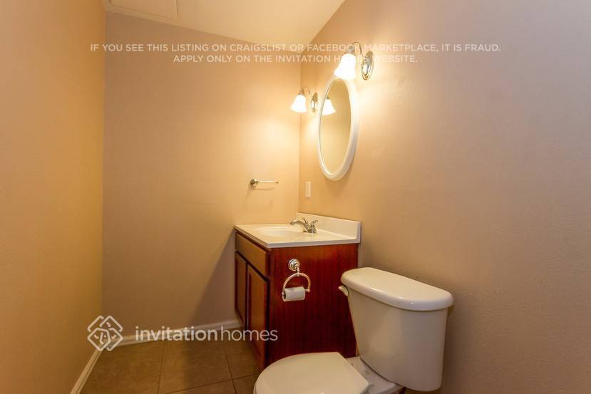 Building Photo - 12175 Elm Way