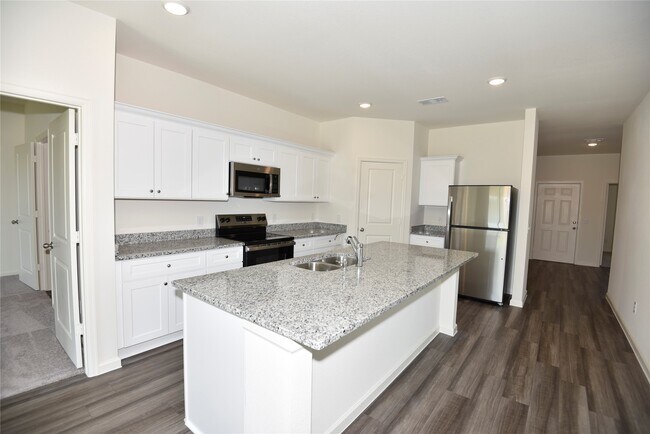 Building Photo - 21654 Cottage Ln
