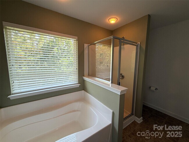 Building Photo - 17326 Caldwell Track Dr