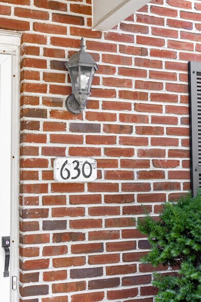 Building Photo - 630 Galen Dr