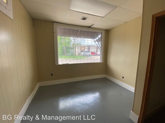 Building Photo - 3 br, 1 bath House - 219 S. Pierce Street