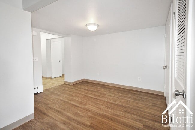 Interior Photo - Hillside Terrace Apartments