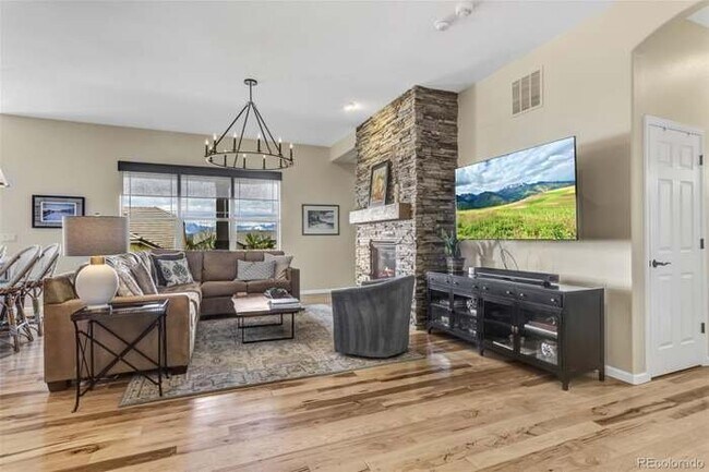 Building Photo - 16023 Torreys Way
