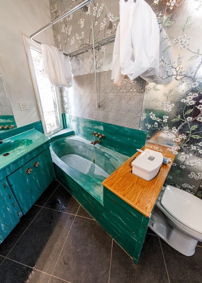 Building Photo - Palmer Park 3 bedroom