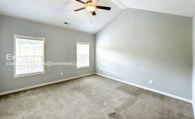 Building Photo - 1025 Echo Rdg Rd