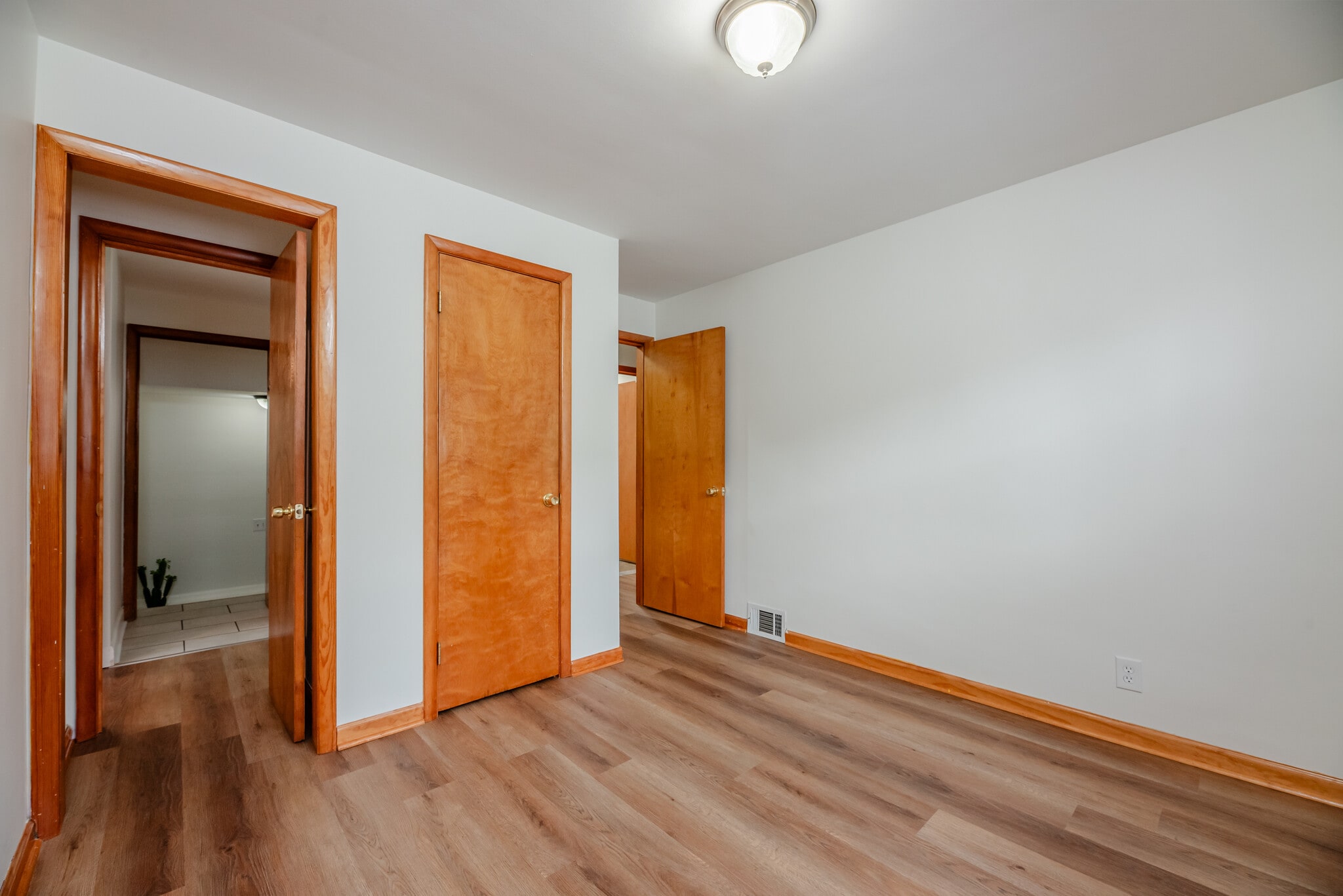 Building Photo - 416 W Spruce St